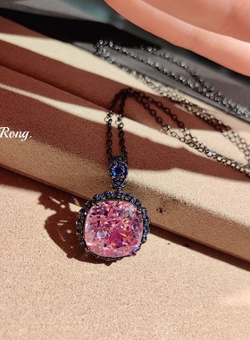 Young暗黑系肥正方粉钻吊坠女个性黑金戒指女气质项链高碳钻彩宝