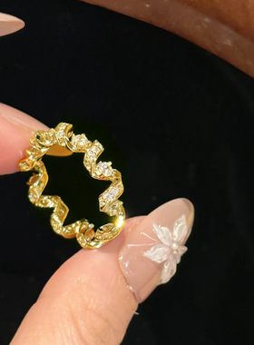 气质满钻电话线缠绕戒指