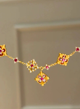 Young法式复古玫红钻红刚玉六花玛瑙鸢尾花手链女气质小香风手饰