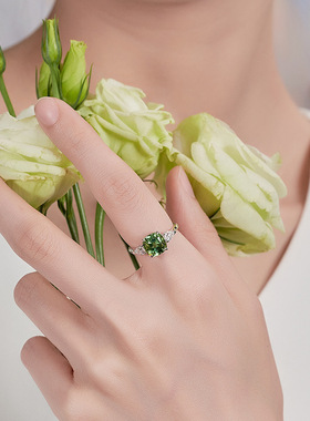 气质苹果绿仿天然绿碧玺方钻戒指