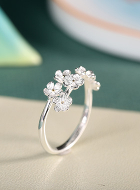 云尚服饰 S999.9足银时尚轻奢气质花朵戒指 小清新森系百搭银指环