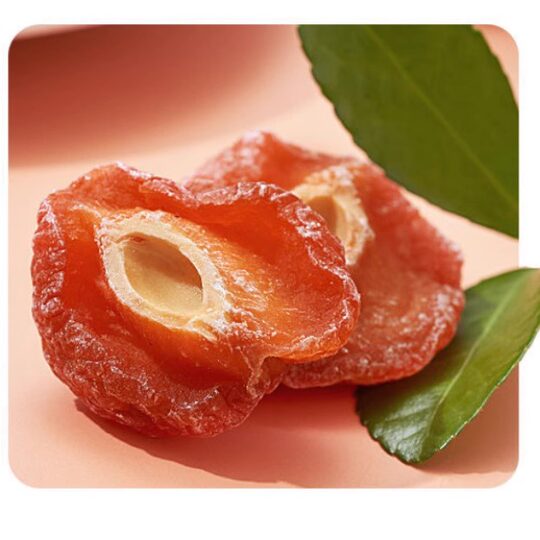 Half-edged prunes, sweet and sour, good quality and cost-effective