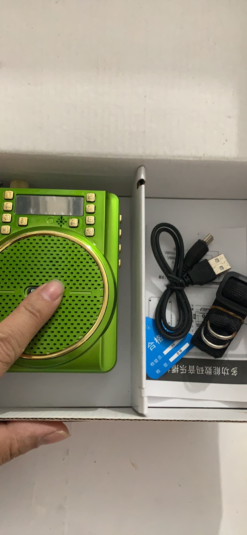 教学练歌扩音器57，带录音，fm 颜色随机有些电池充不了电坏了 - 图3