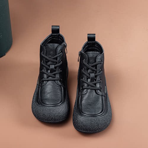 复古马丁靴女2025新款秋冬大码女靴41到43加绒妈妈真皮软底短靴42 - 图2