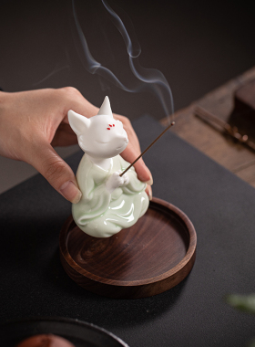 青瓷可爱萌趣小狐狸线香插