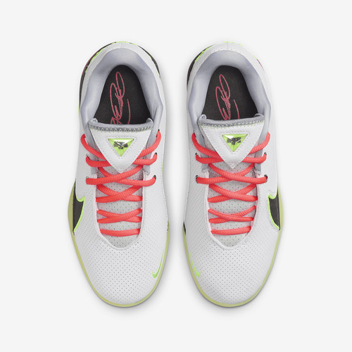 Nike/耐克正品LEBRON 22儿童中帮透气实战篮球鞋IB2741-100 - 图2