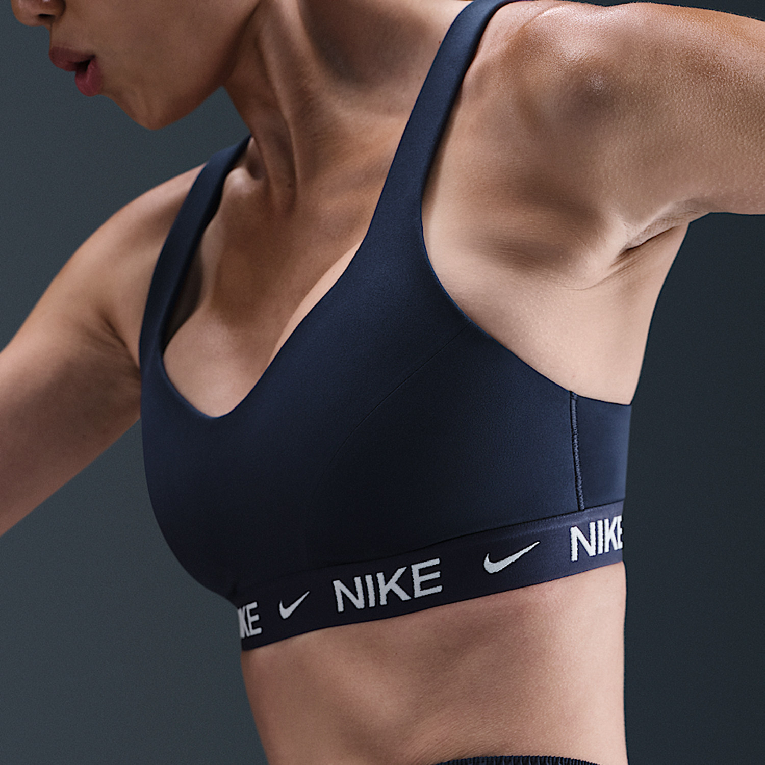 Nike/耐克官方正品Dri-FIT女士可调节肩带柔软运动内衣FD1069-410,淘宝优惠券,粉丝福利购,淘宝优惠卷