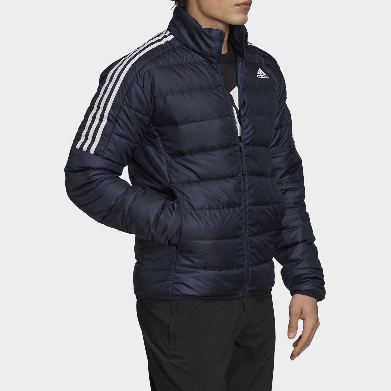 Adidas/阿迪达斯正品秋冬保暖新款男子休闲运动轻薄羽绒服GH4594 - 图2