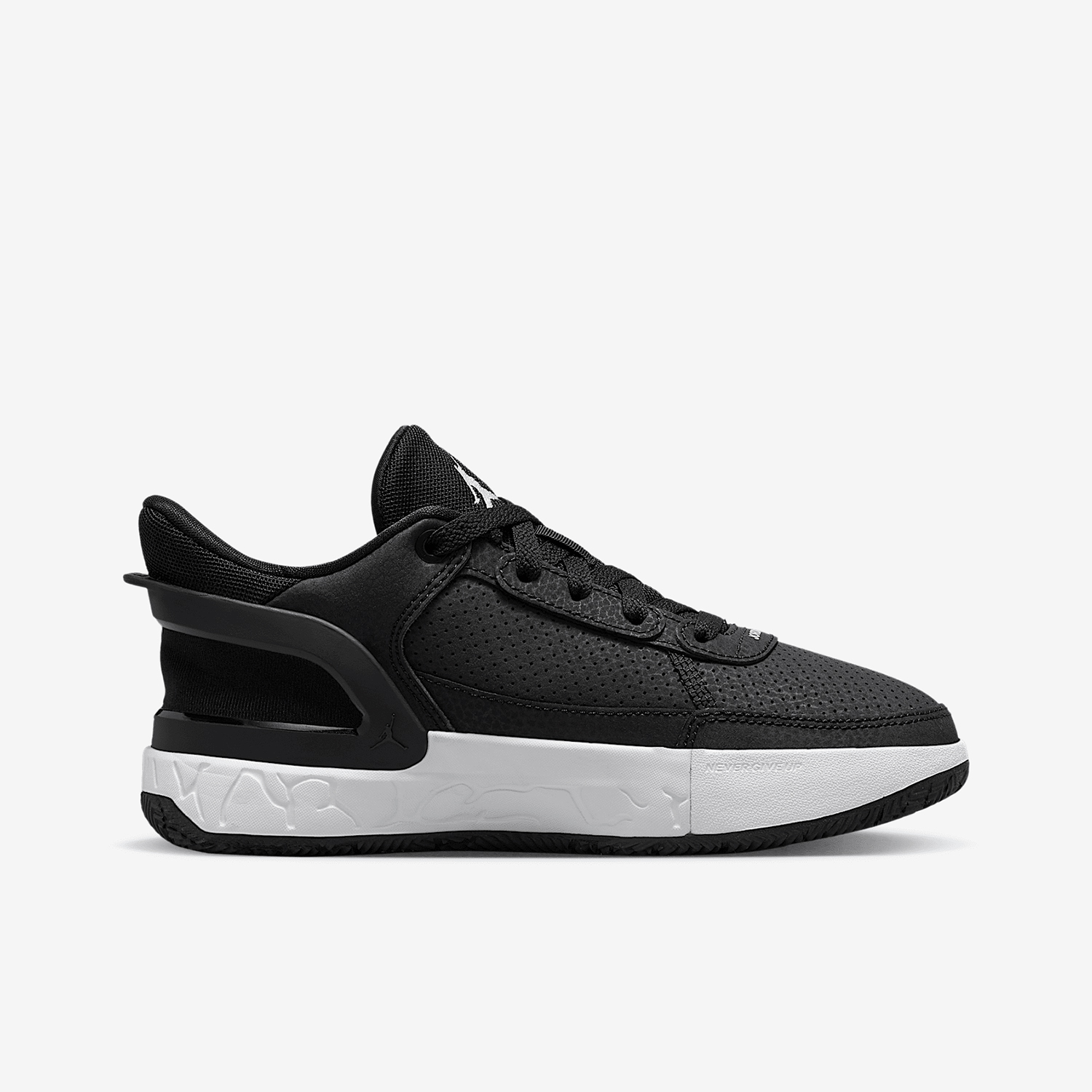 Nike/耐克正品Jordan DAY1 EO 儿童运动训练篮球鞋FQ1306-001 - 图2