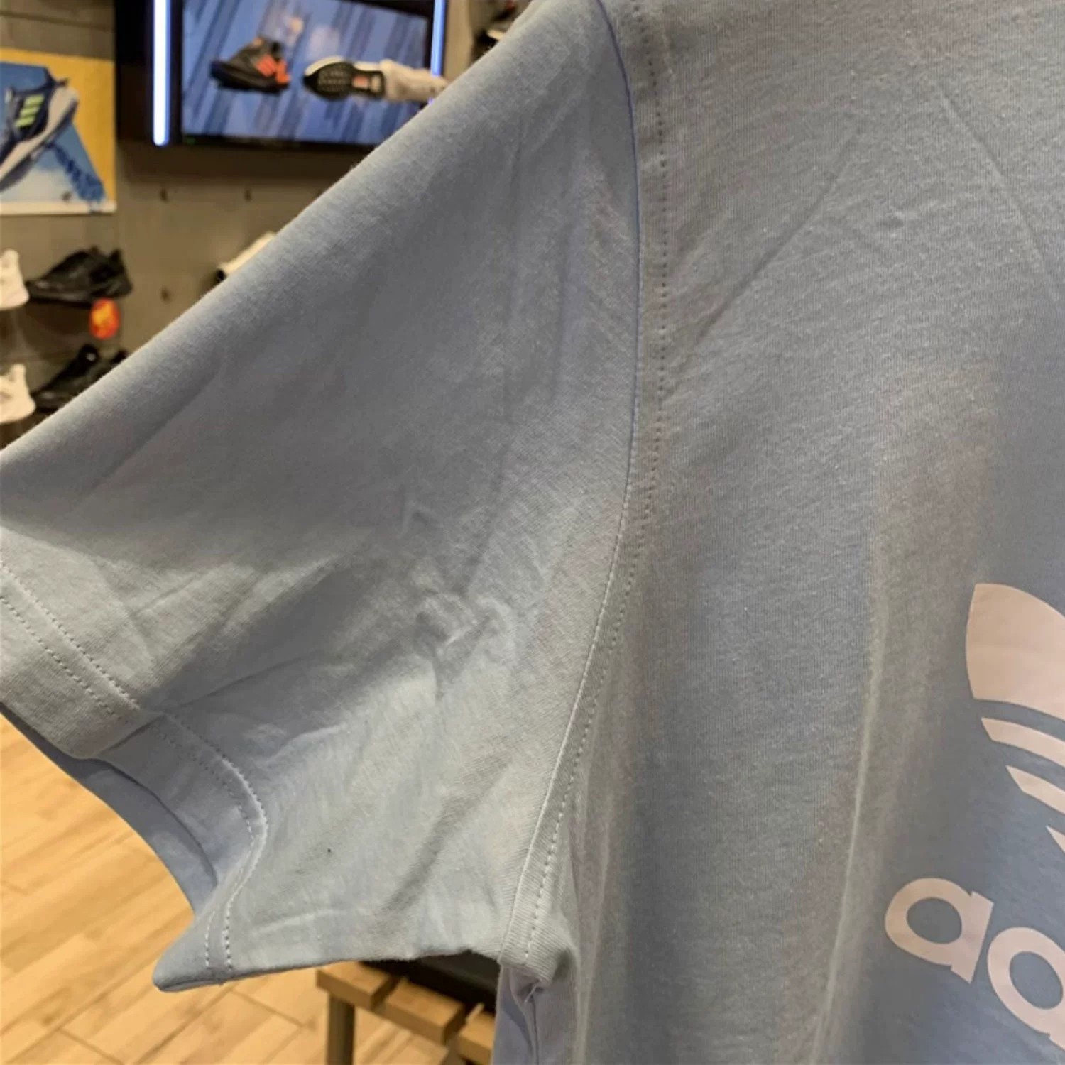 阿迪达斯三叶草短袖男t恤2025夏新款绿色纯棉跑步宽松体恤FM3794,淘宝优惠券,粉丝福利购,淘宝优惠卷