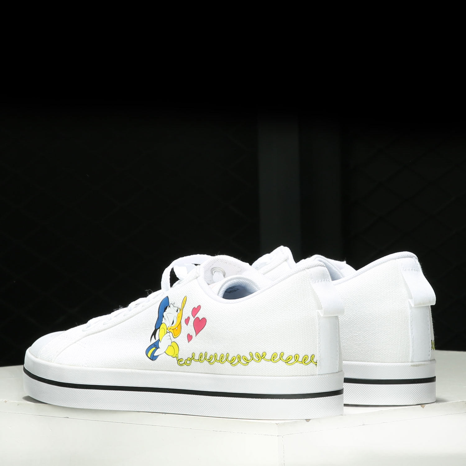 Adidas/阿迪达斯正品neo BRAVADA 唐老鸭男女休闲运动鞋 FY0255,淘宝优惠券,粉丝福利购,淘宝优惠卷