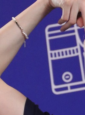 BounPrem同款仿珍珠手链钛钢手饰文总包包饰品小众高级贝珠