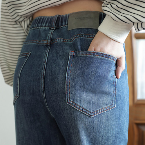 DM100大码百分百女装微胖mm秋季时尚百搭显瘦线条卷边阔腿牛仔裤 - 图2