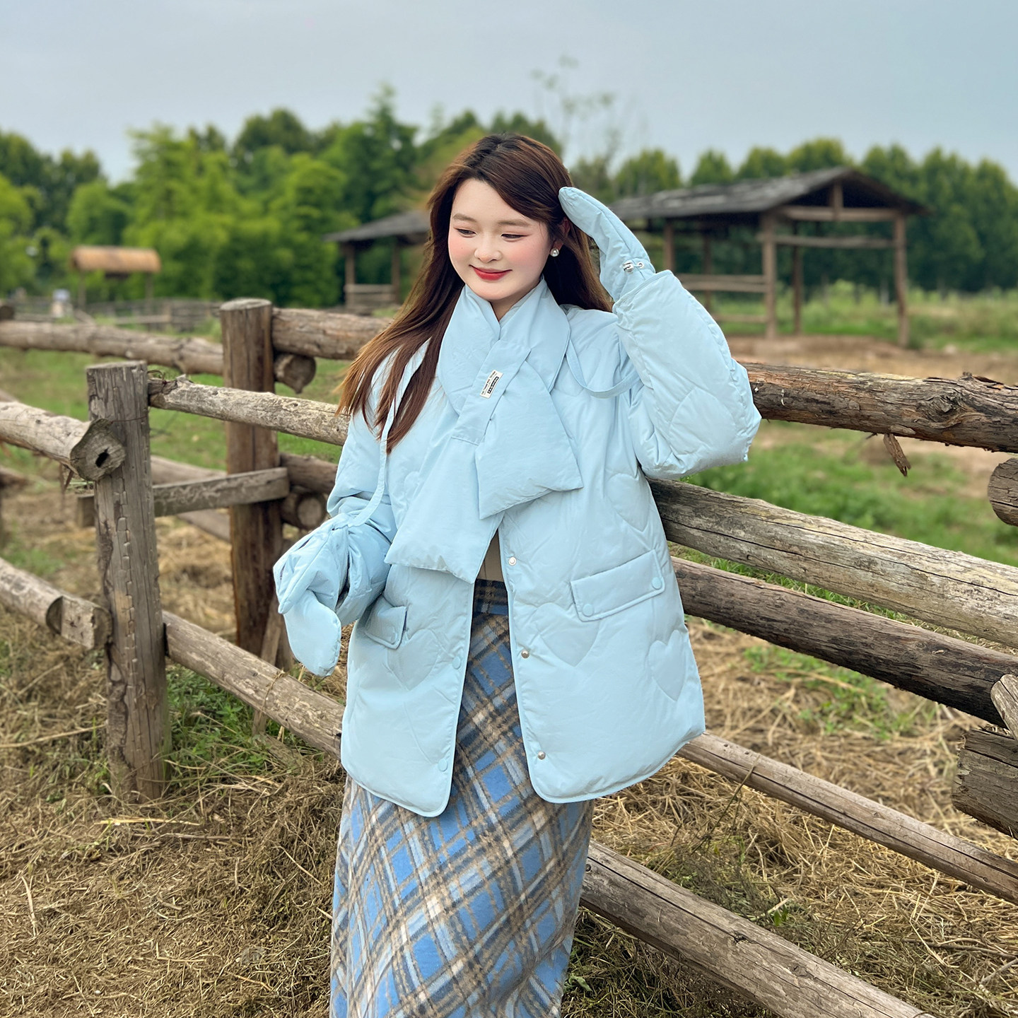 DM100大码百分百女装微胖mm冬季正反两穿甜美短款加厚羽绒服外套