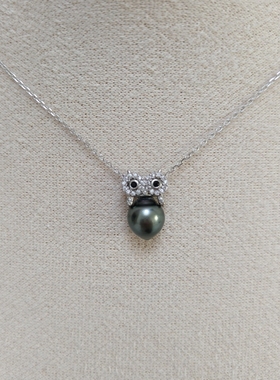 天然海水大溪地珍珠吊坠绿色小众设计感高级简约荷叶蜜蜂榛子形状