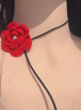原创设计气质新年百搭红色毛线花朵绑带项圈颈带长款系带少女项链