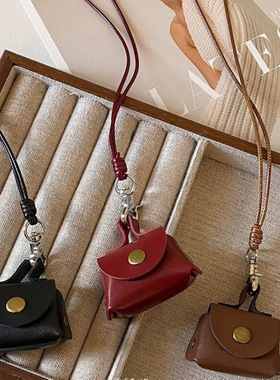 新中式复古红皮质挂脖长款毛衣链