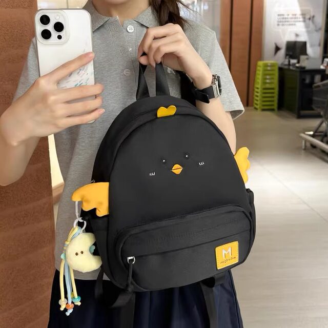 Japanese cute cartoon bag chick backpack girl children primary school bag small fresh travel small back