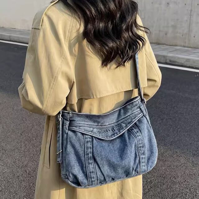 Denim large capacity crossbody women's commuting tote bag