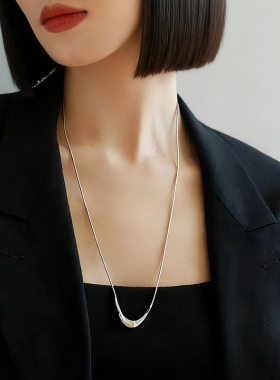 极简轻奢ins风穿搭配饰品长项链