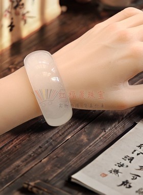 冰种白月光轮胎手镯宽版天然玉石镯子百搭宽胎玉镯新中式国风配饰