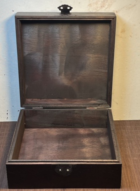 旧藏实木盒子花梨木雕刻二龙戏珠首饰盒子茶饼收纳盒23x23x10.5cm