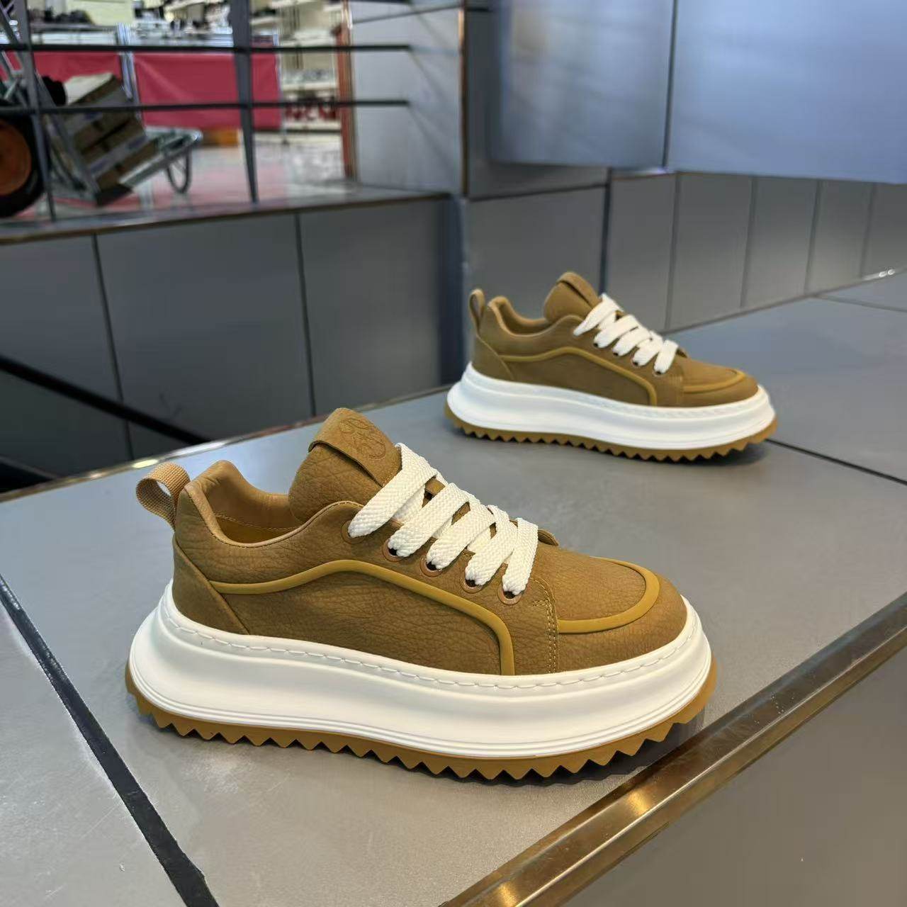 男鞋春季2026新款青少年学生潮牌百搭厚底增高休闲鞋黑色运动板鞋,淘宝优惠券,粉丝福利购,淘宝优惠卷