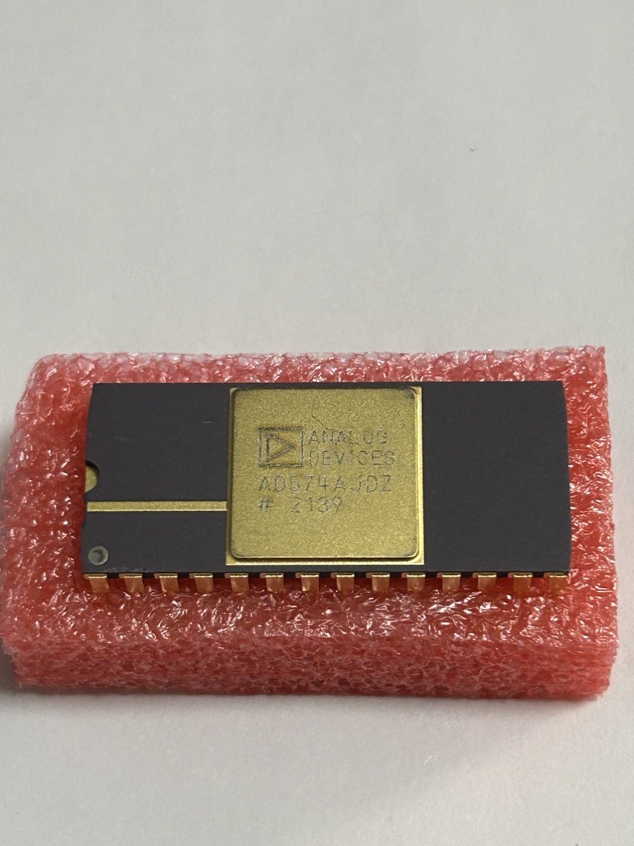 CY25811SXCT芯城百年大业，出售也回收原装IC，正品1 - 图0