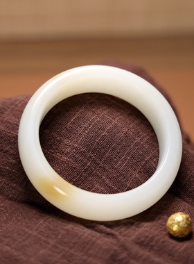 秋会长的和田玉手镯子且末料糖白