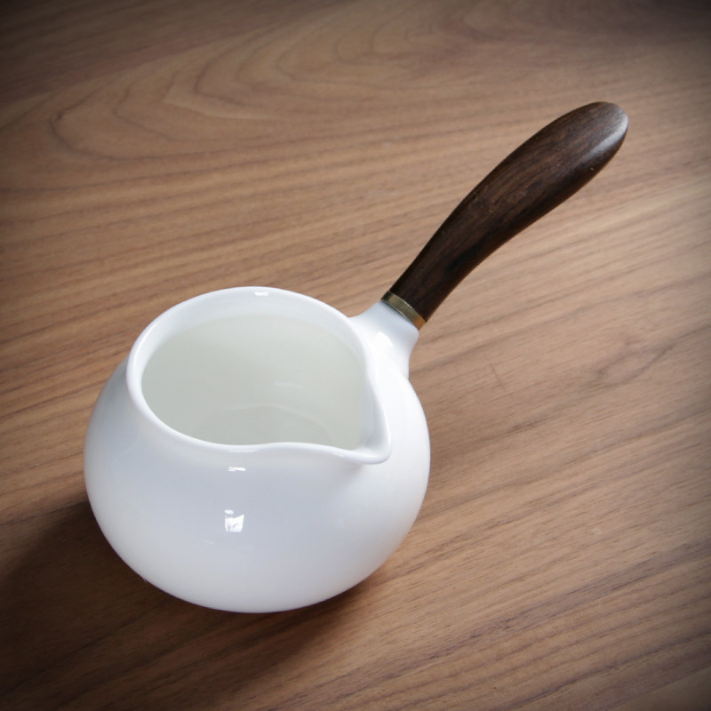 白瓷公杯羊脂玉瓷公道杯陶瓷分茶器茶具配件带把匀杯大号茶海家用