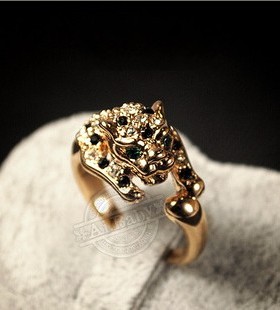 红苹果戒指欧美奢华女豹纹豹子头