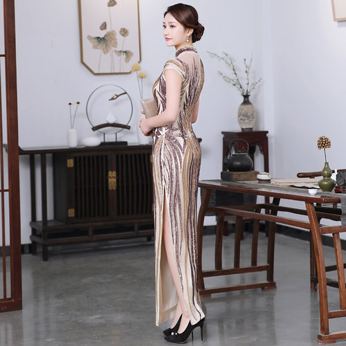 旗袍长款优雅舞台走秀演出服四季款闪闪亮片绣花新中式喜妈妈礼服 - 图3