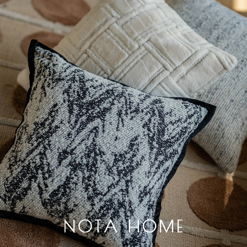 日式抱枕套毛绒抱枕客厅沙发靠枕现代简约靠垫车用方形腰枕含枕芯 - 图0