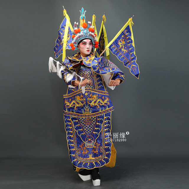 Peking Opera men rely on national opera martial artists costumes and generals rely on flags and young actors facial makeup costumes and overlords rely on big men rely on big men