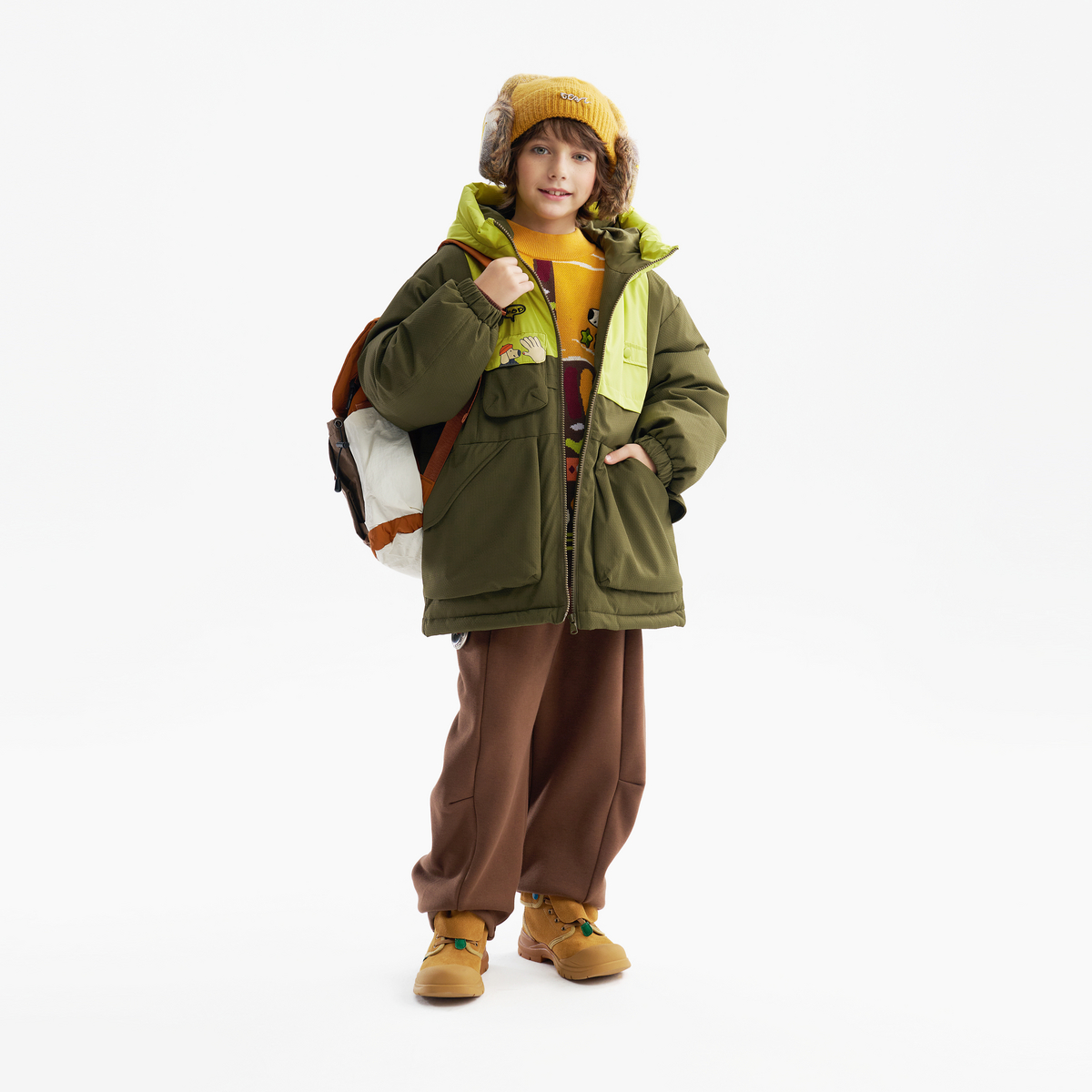 MQD男童中长款羽绒服2025冬季新款儿童连帽撞色拼接休闲保暖外套 - 图3