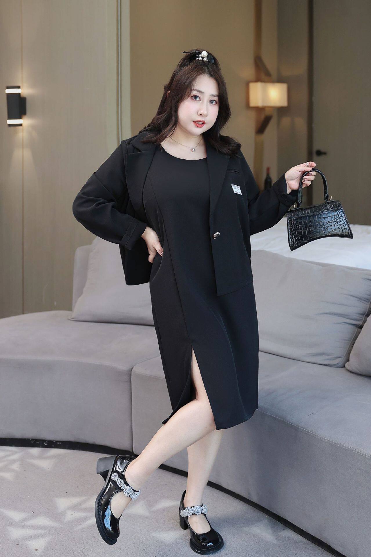 2023秋季新品300斤特大码女装胖mm韩版职业西服背心裙两件套裙250