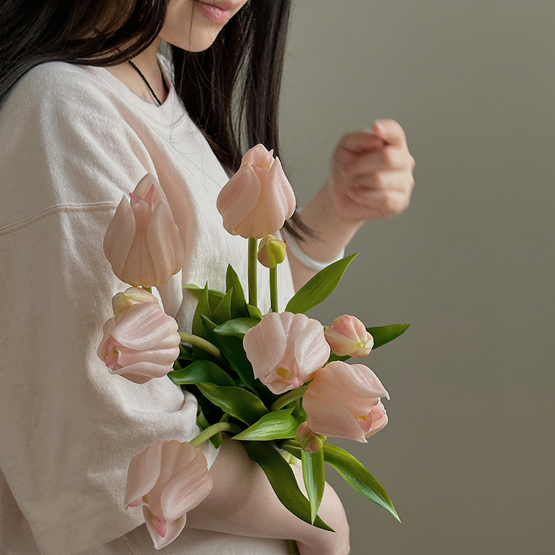 手感保湿郁金香仿真花摆件ins假花装饰摆设粉色花束客厅桌面插花 - 图1