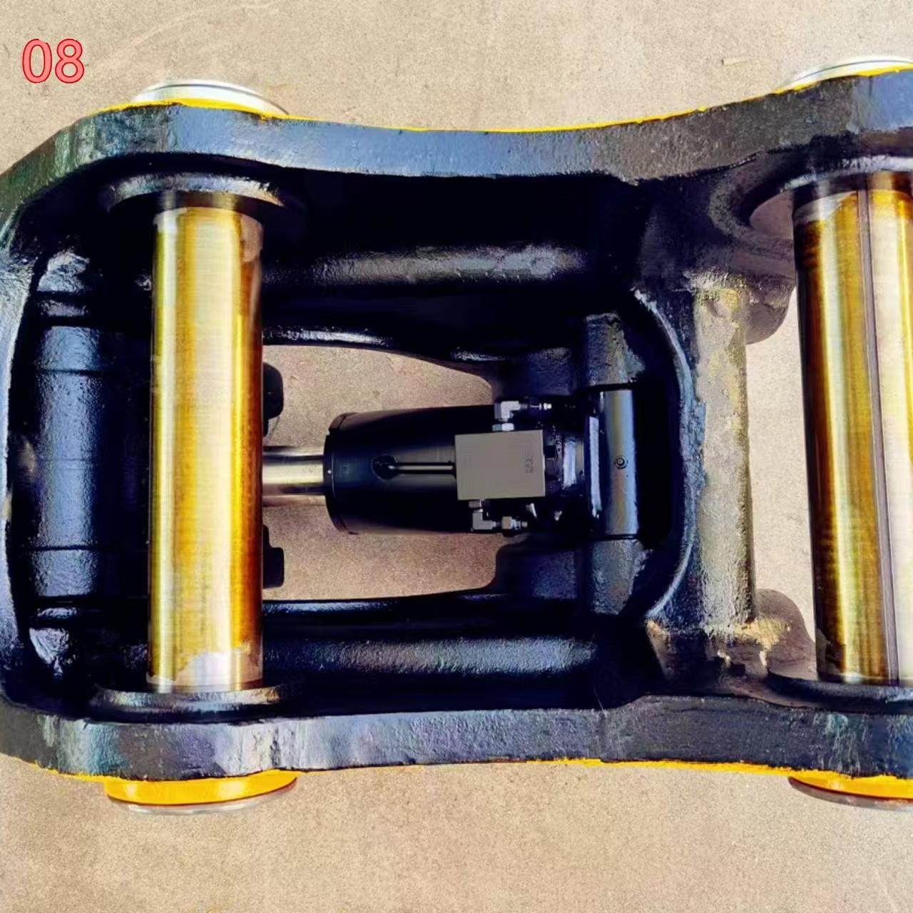 挖掘机鲁米勒快速连接器铸造一体结实耐用液压快换加厚日式方便,淘宝优惠券,粉丝福利购,淘宝优惠卷