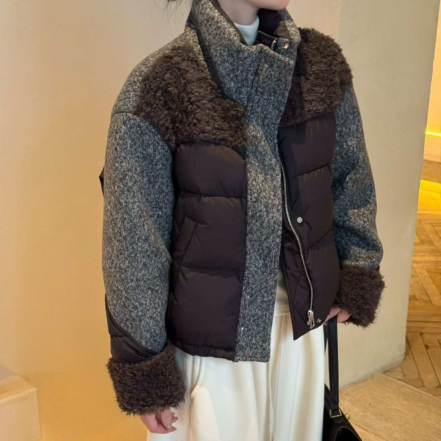 欧货冬季新款女装羽绒服外套拼接颗粒绒显瘦宽松鸭绒立领面包服潮 - 图2