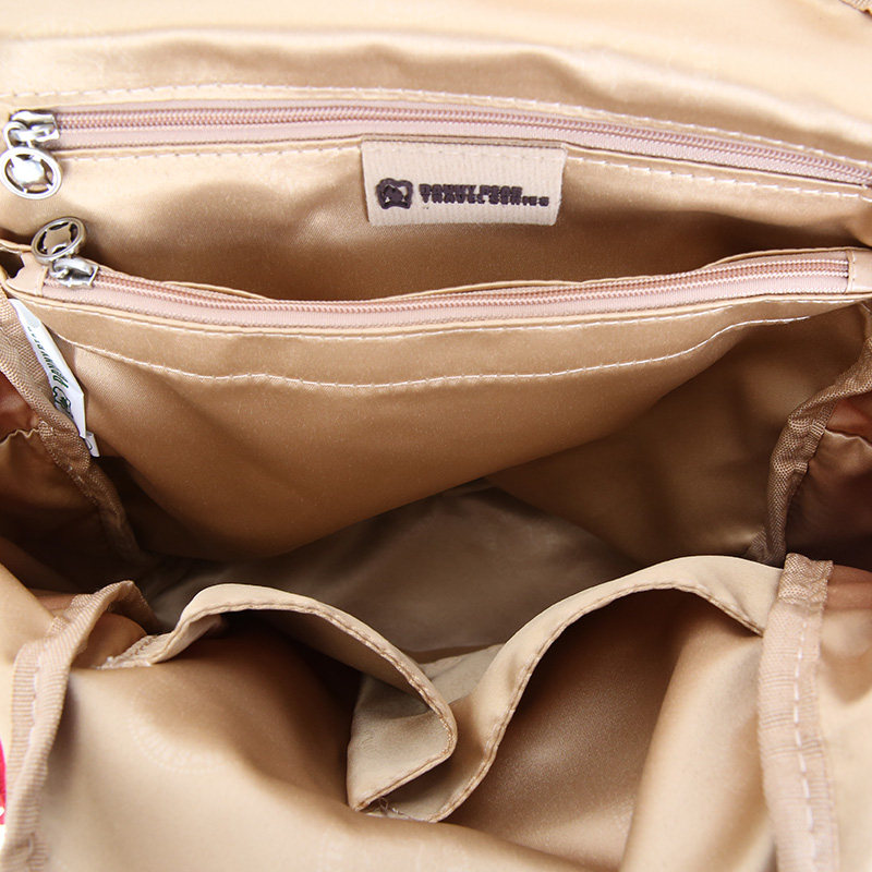 丹尼熊2020旅行学生女包轻便双肩包 丹尼熊箱包双肩背包