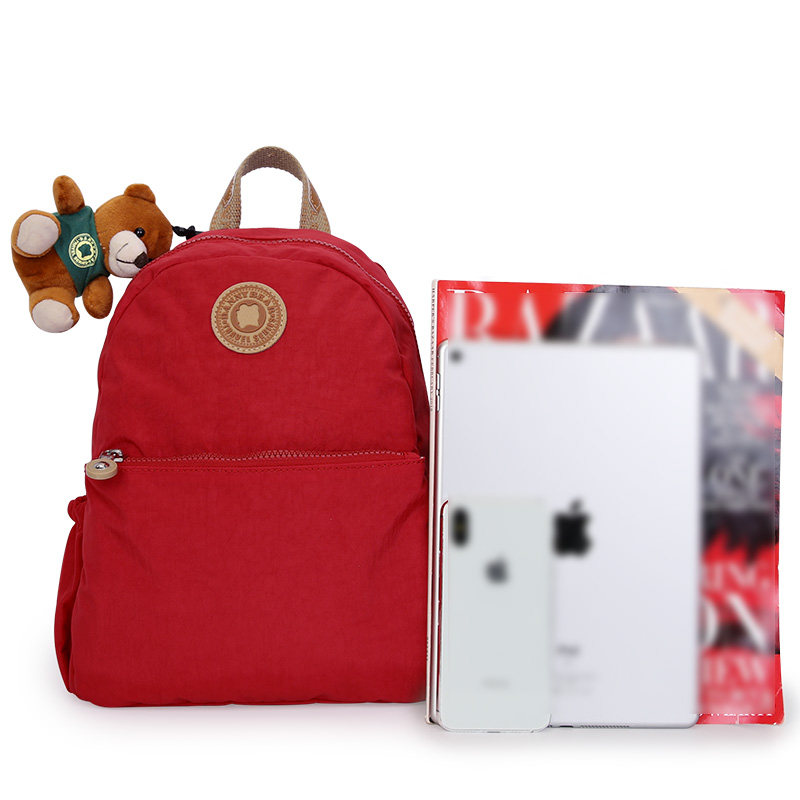 丹尼熊2020旅行学生女包轻便双肩包 丹尼熊箱包双肩背包