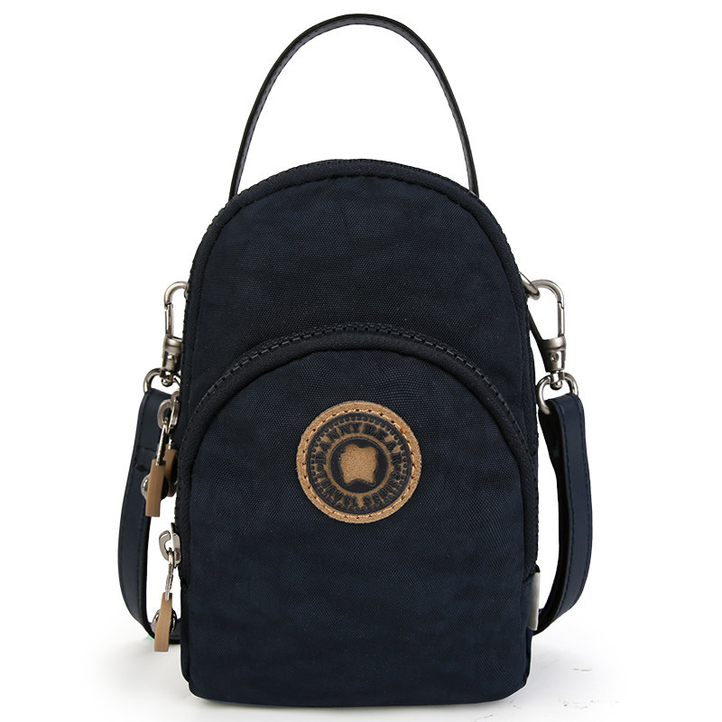  丹尼熊箱包女士包袋