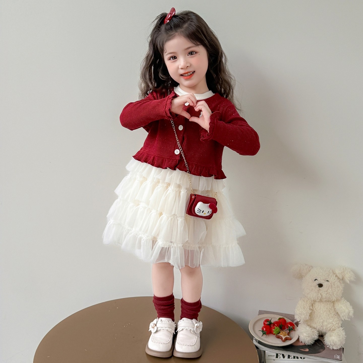 女宝宝套装红色儿童早春季猫咪连衣裙2025新款女童过年拜年服裙子,淘宝优惠券,粉丝福利购,淘宝优惠卷