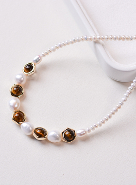 轻奢淡水珍珠虎眼石金色锁骨链