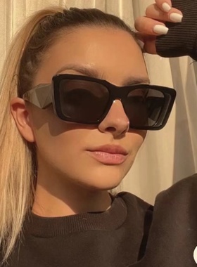 多边形可爱女生酷辣墨镜