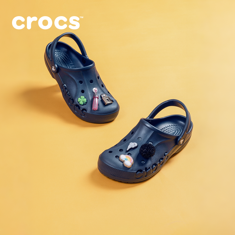 【Crocs】户外平底洞洞鞋