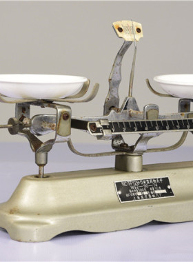 天平秤弹簧秤老台秤托盘秤供销社