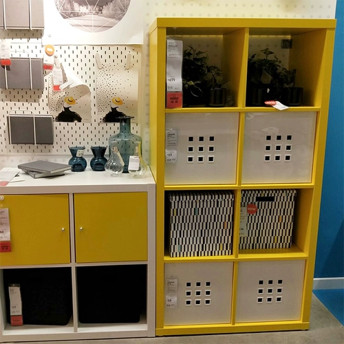 Ikea Carlack полки книжных магазинов.