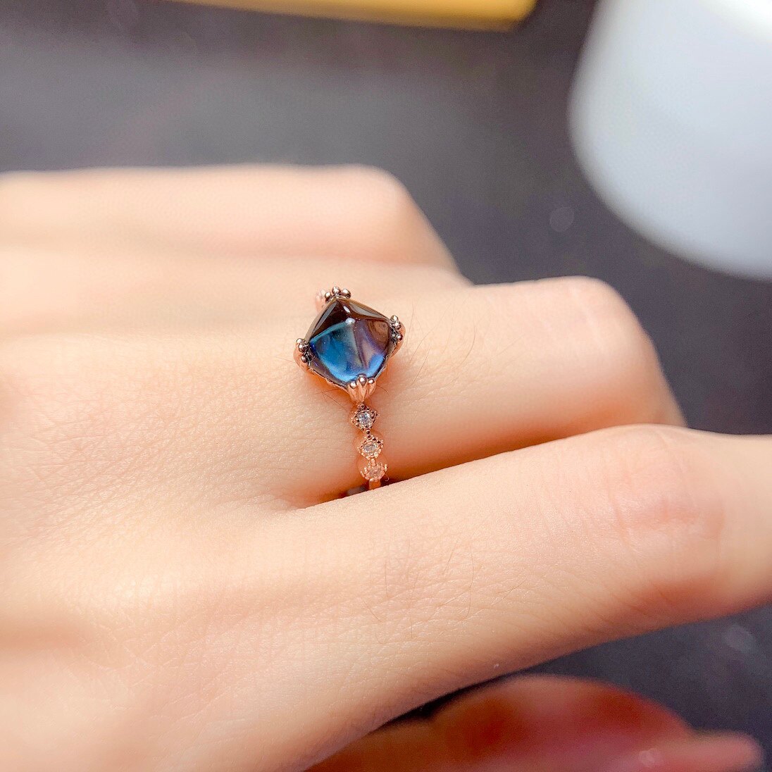 Popular natural London blue topaz sugar tower set stone pillow 7*7mm London blue topaz ring pendant