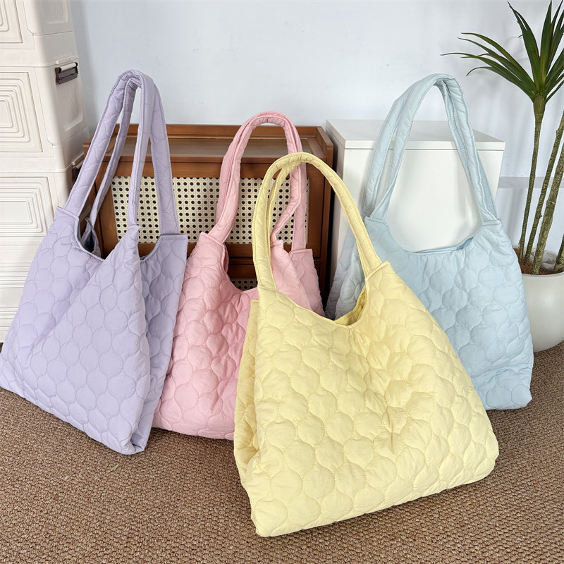 MAYRABBIT 绗棉菱格褶皱单肩包小众甜美托特包大容量时尚通勤包包,淘宝优惠券,粉丝福利购,淘宝优惠卷